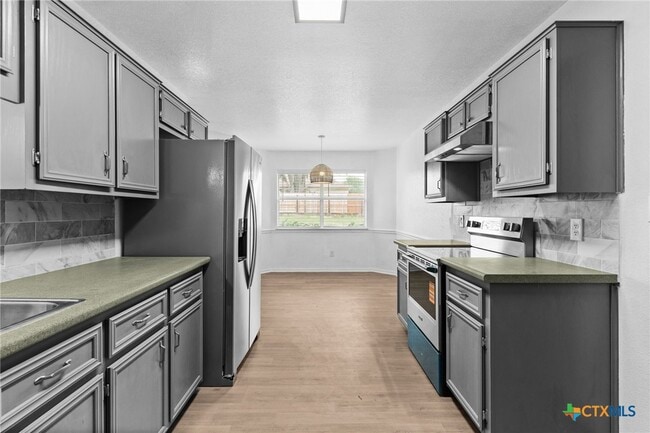 Building Photo - 3807 Water Oak Dr