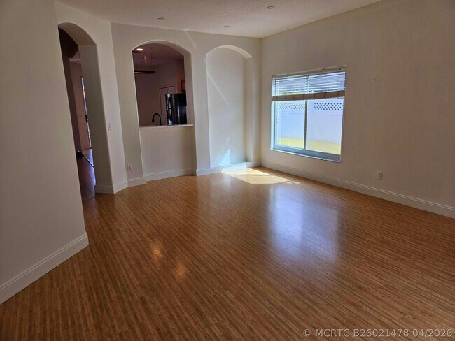 Building Photo - 1105 Anchor Point