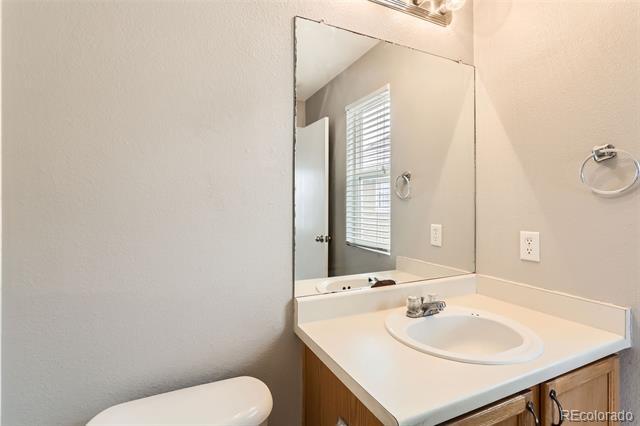 Building Photo - 4221 Beautiful Cir
