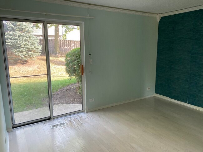 Building Photo - 1283 Ranchview Ct