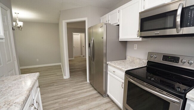 Building Photo - 103 Eastgate Dr