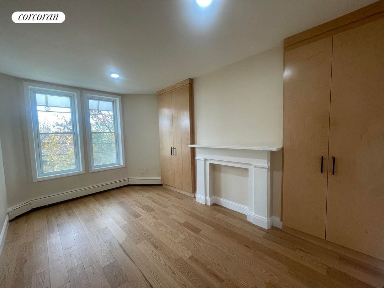 Building Photo - 1222 Simpson St