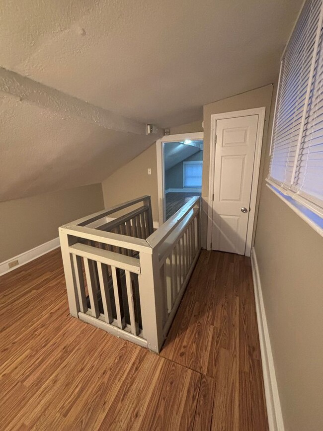 Building Photo - Three Bedroom Home in Chattanooga TN