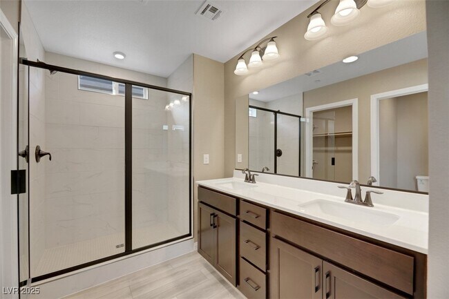 Building Photo - 10602 Dryades Ave