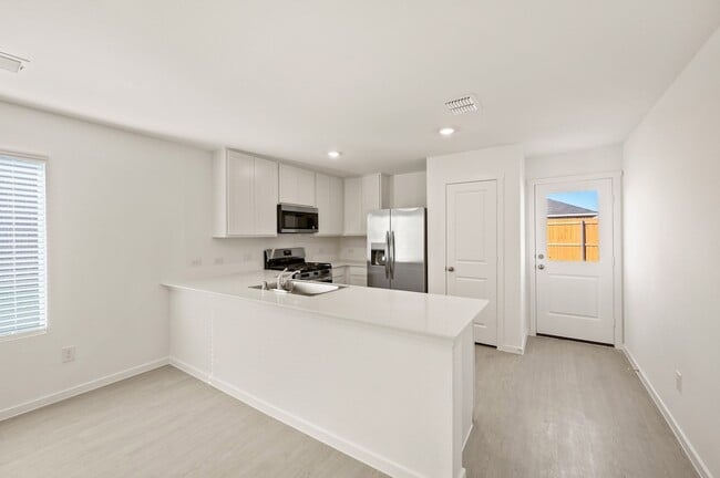 Building Photo - 1340 Blazin Bronco Trl