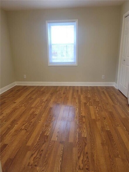 Building Photo - 3370 Westbrook Rd