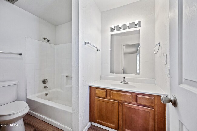 Building Photo - 16602 N 25th St