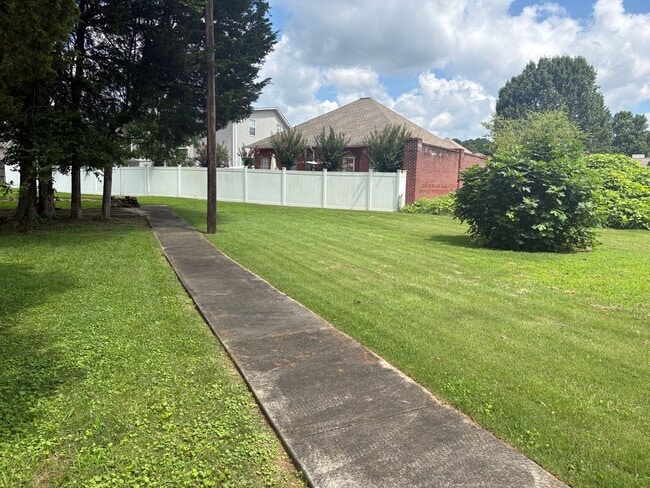 Building Photo - New For Rent in Moody!