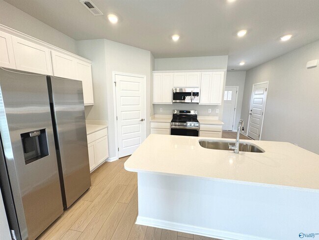 Building Photo - 28550 Whitehall Ln