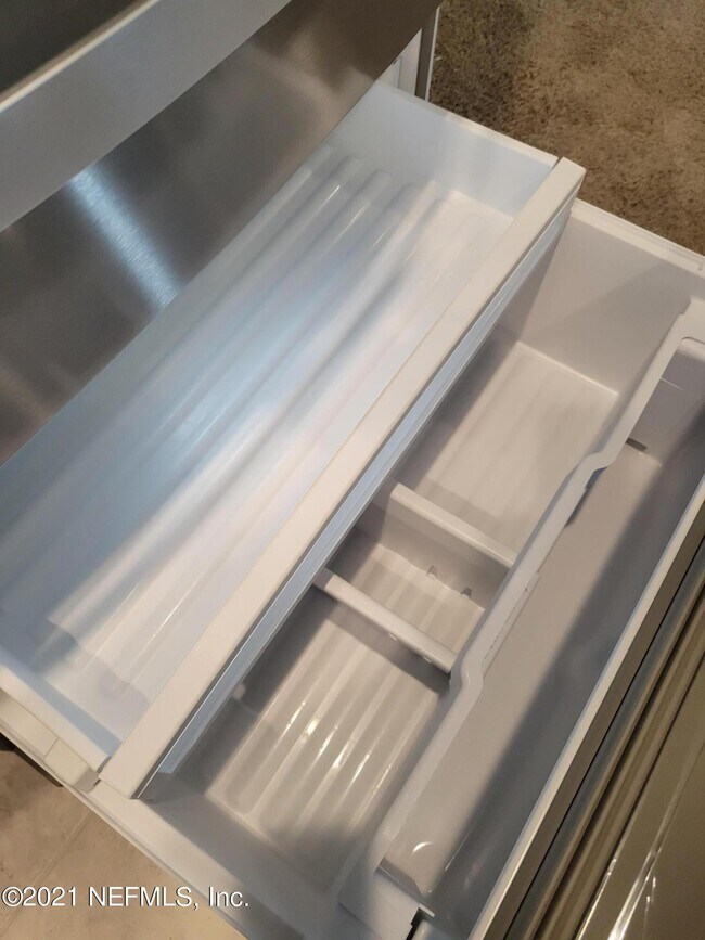 Building Photo - 334 Pine Bluff Dr