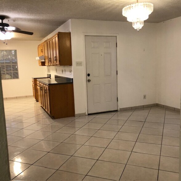 Building Photo - 5919 Colt Dr