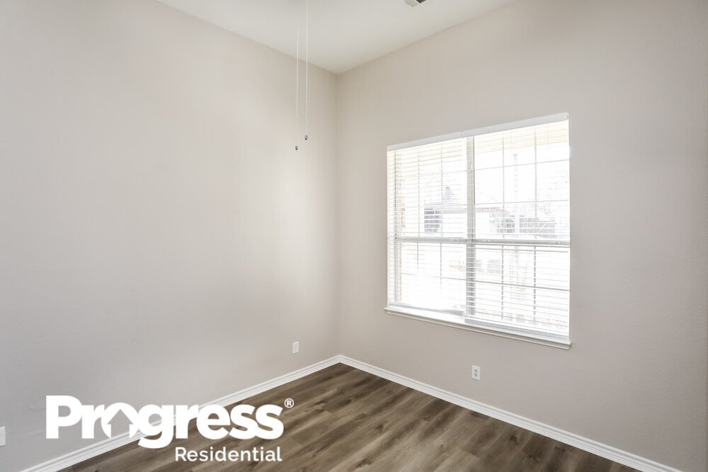 Building Photo - 1124 Golden Eagle Ct