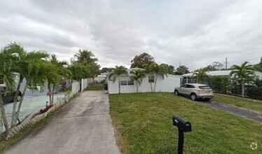 Building Photo - The perfect 3/1 single home in Margate - W...