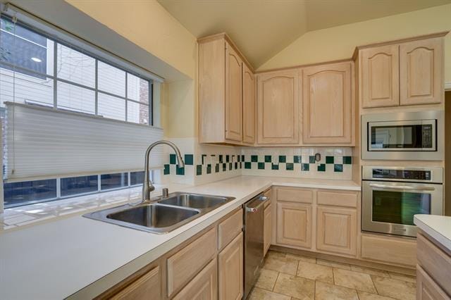 Building Photo - 2724 Lakehollow Ln
