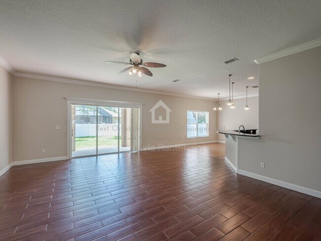 Building Photo - 5109 Legacy Oaks Dr