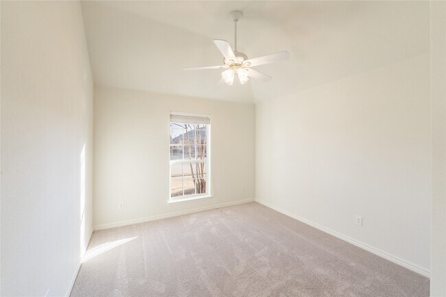 Building Photo - 1627 Balboa Ln