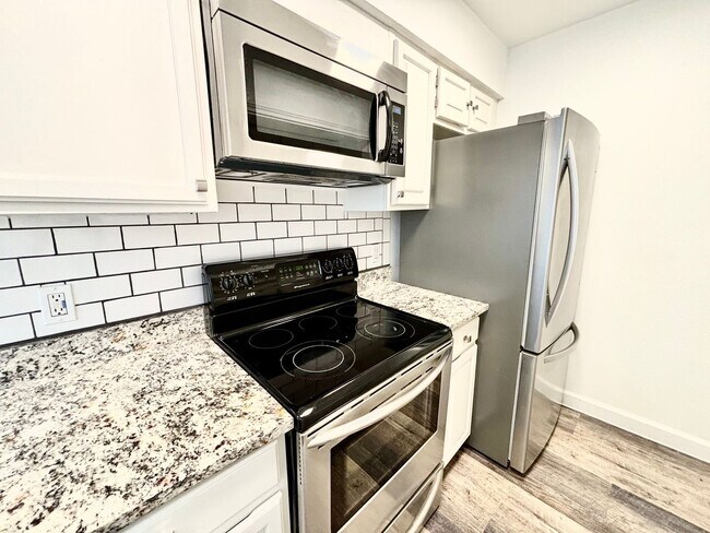 Building Photo - **1150/MONTH** MEDICAL CENTER***