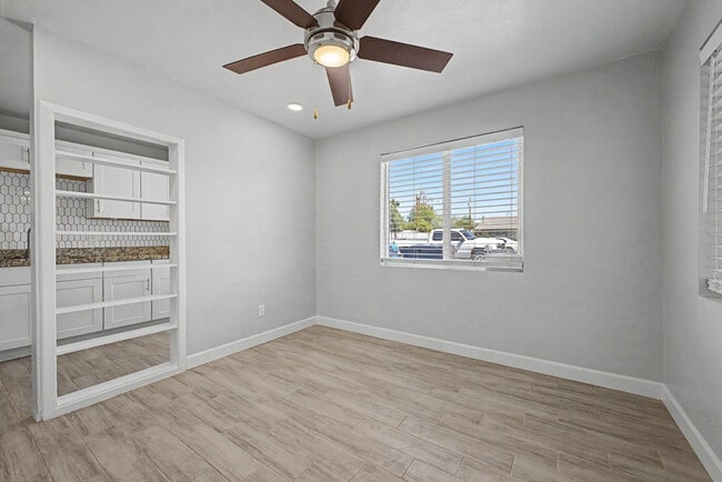 Building Photo - 2534 N 28th St