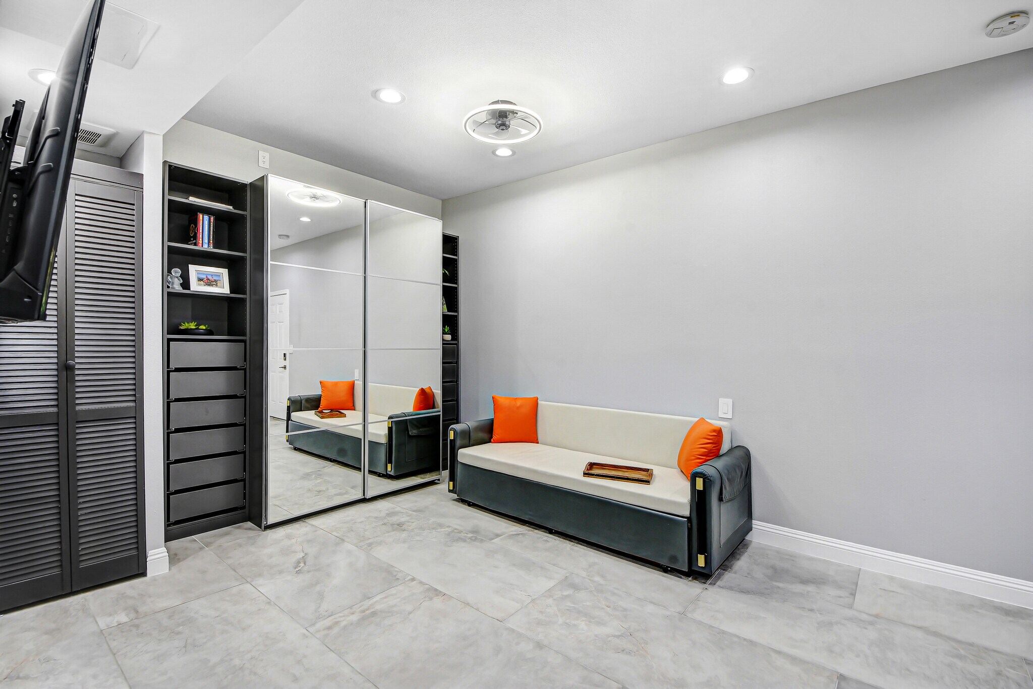 Building Photo - 1530 Crestar Ct
