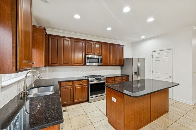 Building Photo - Located in the highly desirable McKays Mill community in Franklin, TN