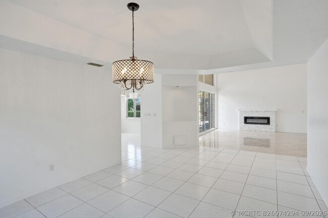 Building Photo - 11340 Lakeshore Dr