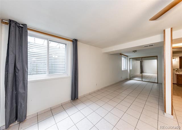 Building Photo - 838 Daffodil St