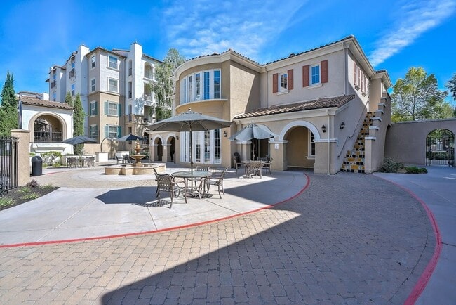 Building Photo - 2BD/2BA Dublin Terraces Condo with Underground Parking, Pool, Fitness Center and More!