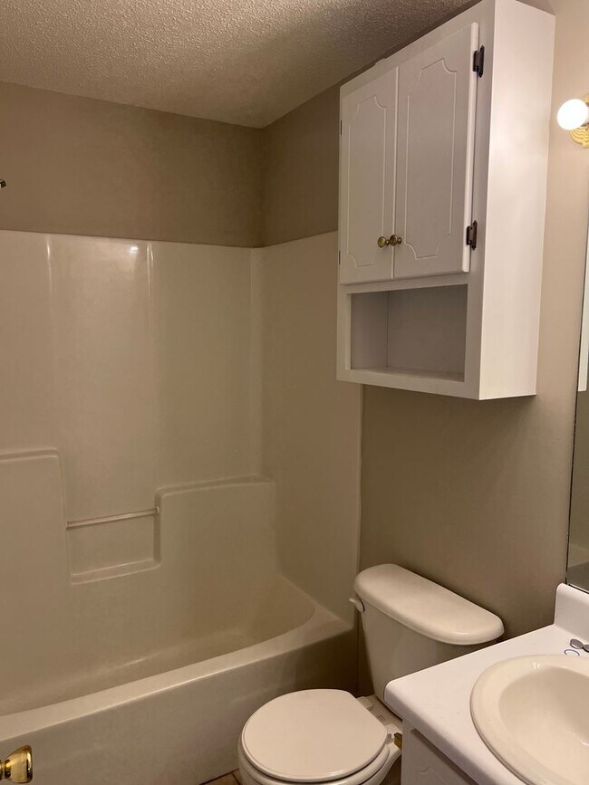 Building Photo - 153 Woodberry Dr