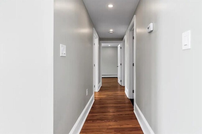 Building Photo - Beautifully Renovated 3-Bedroom Home in Woburn – $3,999.00/mo