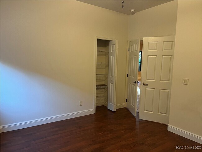 Building Photo - 1569 W Caroline Path