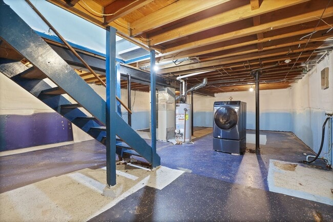 Building Photo - You won't want to miss this home