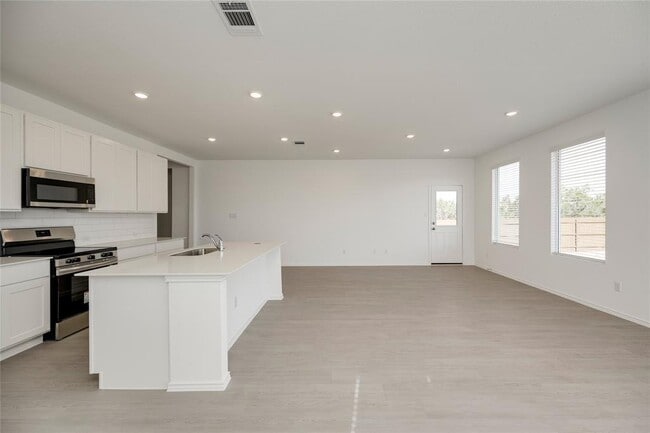 Building Photo - 324 Rock Spgs Dr