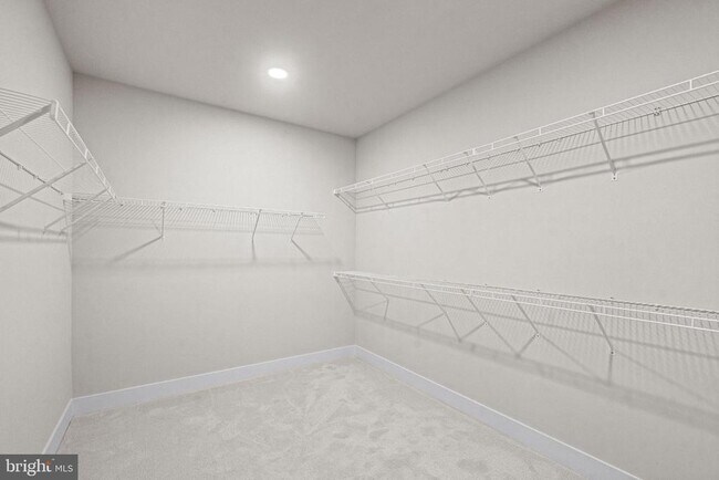 Building Photo - 133 Alroy Rd