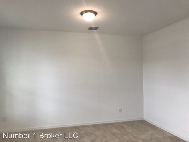 Building Photo - 6 br, 4 bath House - 752 Caterpillar Run