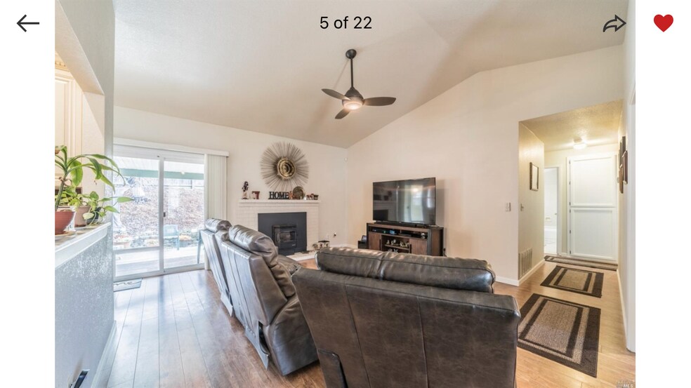 Building Photo - 2138 Lighthouse Dr