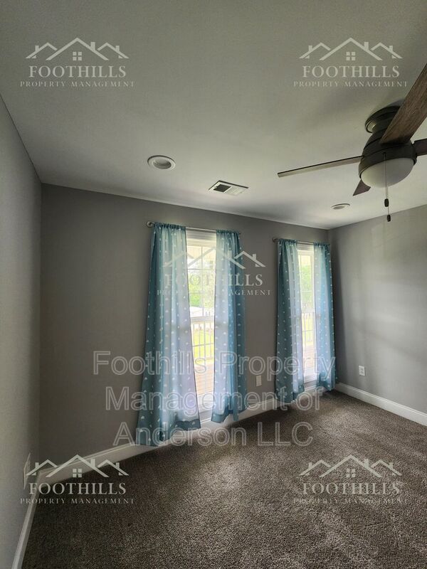 Building Photo - 128 Hudgins Lake Rd