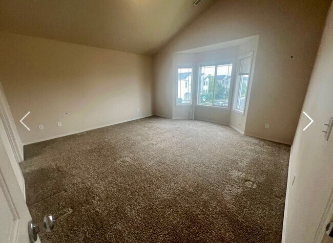 Building Photo - 3 bed 3.5 bath Townhome on Rd 68
