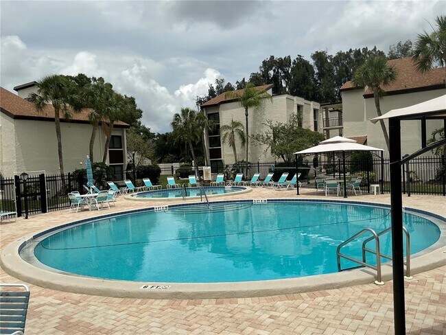 Building Photo - 2207 Belleair Rd