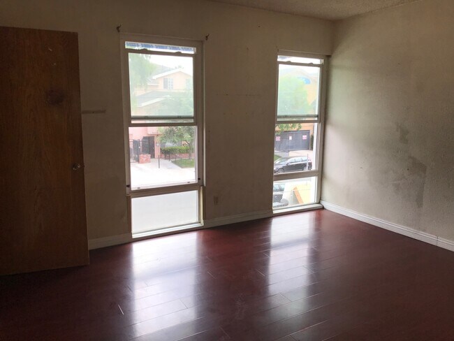 Building Photo - 14141 Erwin St