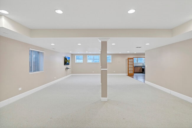 Building Photo - 426 Kingfisher Rd