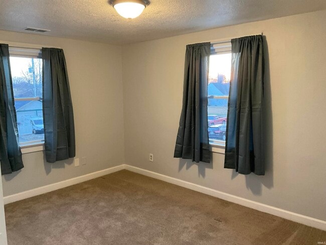 Building Photo - 1405 N Anthony Blvd