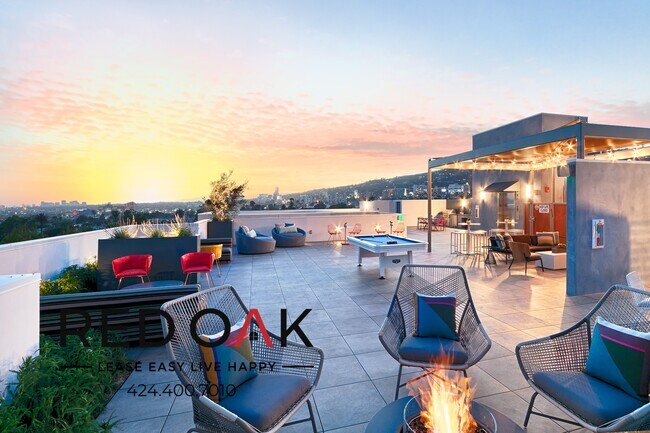 Building Photo - 1001 N Fairfax Ave