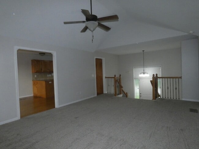 Building Photo - 11407 N Bristol Ave
