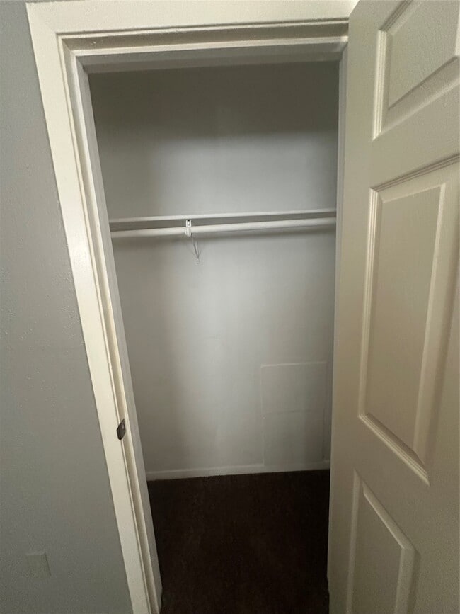 Building Photo - 5960 Ardmore St