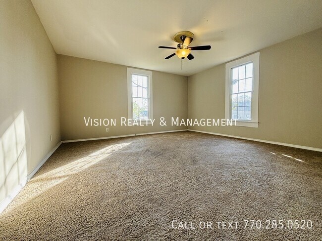 Building Photo - 302 Mandeville Ave