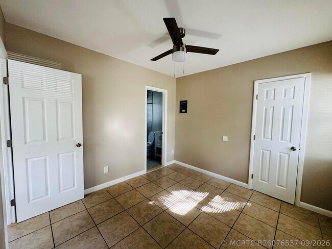 Building Photo - 602 Texas Ct