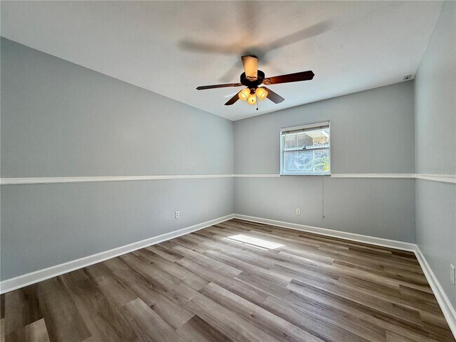 Building Photo - 510 81st Ave N