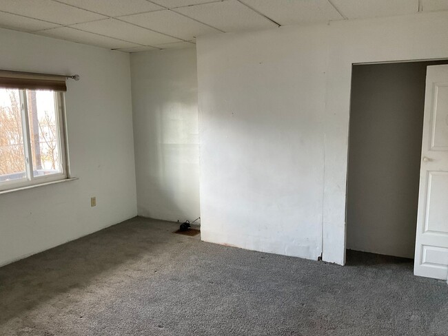 Building Photo - Charming 3-Bedroom 1 bath rental home in H...