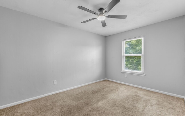 Building Photo - 1308 Mikie Ct