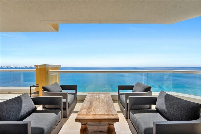 Building Photo - 17875 Collins Ave